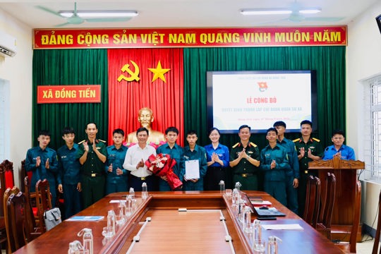 Đoàn TNCS Hồ Chí Minh xã Đồng Tiến tổ chức Lễ công bố Quyết định thành lập Chi đoàn Quân sự xã Đồng Tiến