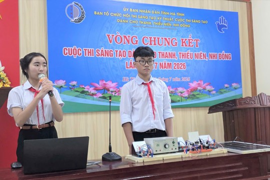 Hai mầm xanh và một ý tưởng sáng tạo từ những tiết học ở phòng thực hành 