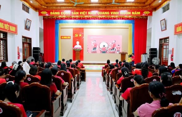 Xã Đồng Tiến đã tham gia hoạt động hưởng ứng phong trào “Mỗi người dân lựa chọn ít nhất một môn thể thao phù hợp để tập luyện thường xuyên”,