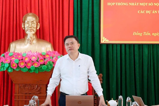 UBND xã Đồng Tiến  họp thống nhất một số nội dung liên quan đến phương án kiến trúc các dự án xây dựng trên địa bàn