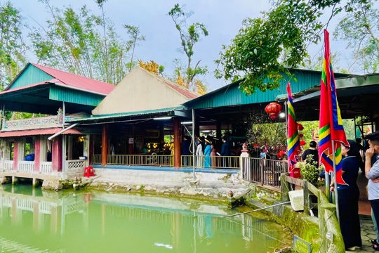 Miếu Ao - Nơi lưu giữ hồn thiêng và dấu xưa trên mãnh đất Đồng Tiến.